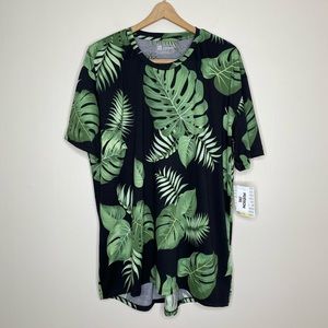 LuLaRoe NWT Green and Black Hudson Tee